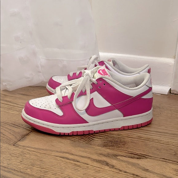 hot pink nike dunks sneakers - Picture 1 of 5
